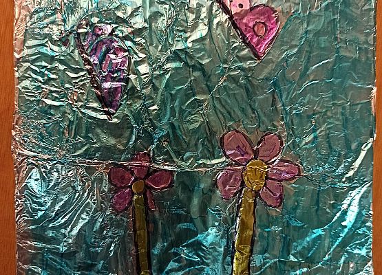 kwiatki na metalowej kartce