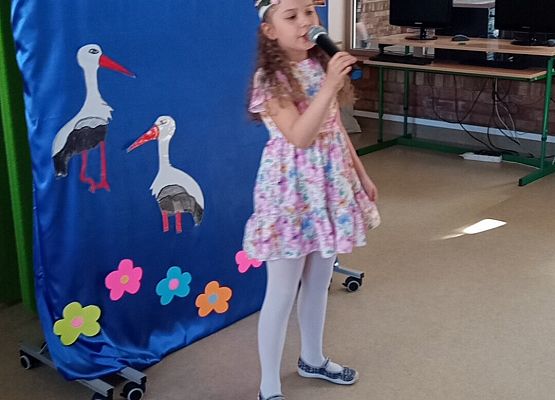 Występ Zosi L. z klasy 1a