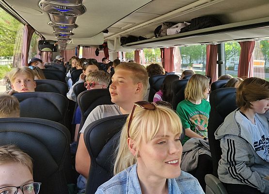 Grafika 1: Niezapomniana wycieczka - Berlin wzdłuż i wszerz!