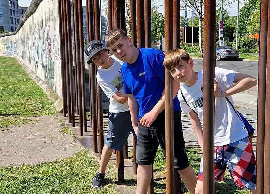 Grafika 26: Niezapomniana wycieczka - Berlin wzdłuż i wszerz!