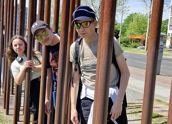 Grafika 27: Niezapomniana wycieczka - Berlin wzdłuż i wszerz!