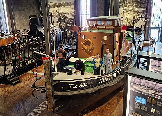 Grafika 37: Niezapomniana wycieczka - Berlin wzdłuż i wszerz!