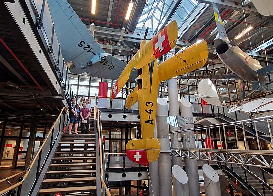 Grafika 42: Niezapomniana wycieczka - Berlin wzdłuż i wszerz!