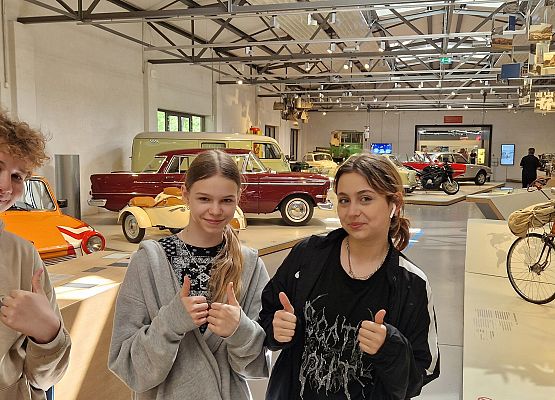 Grafika 57: Niezapomniana wycieczka - Berlin wzdłuż i wszerz!