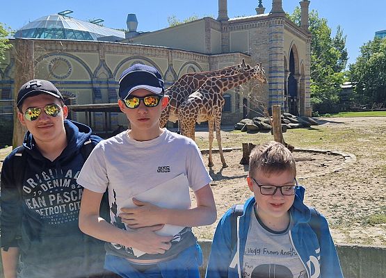 Grafika 67: Niezapomniana wycieczka - Berlin wzdłuż i wszerz!