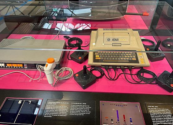 Grafika 83: Niezapomniana wycieczka - Berlin wzdłuż i wszerz!