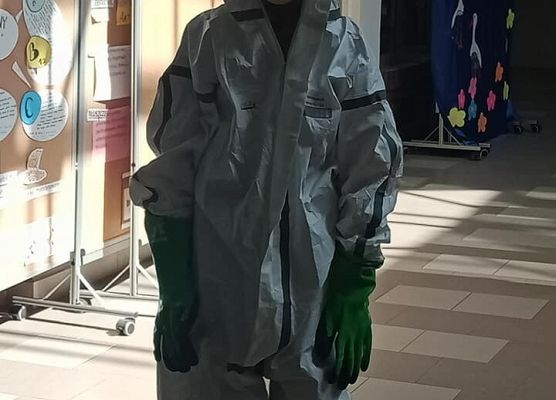 Franek Sas w stroju ochronnym