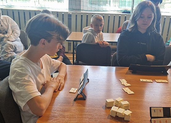Grafika 40: Szkolny turniej Rummikub