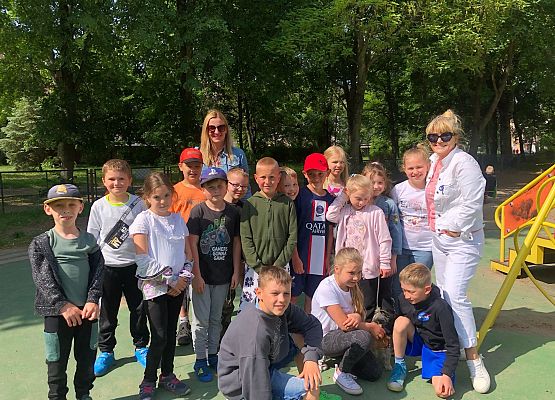 2b na placu zabaw w Lęborku