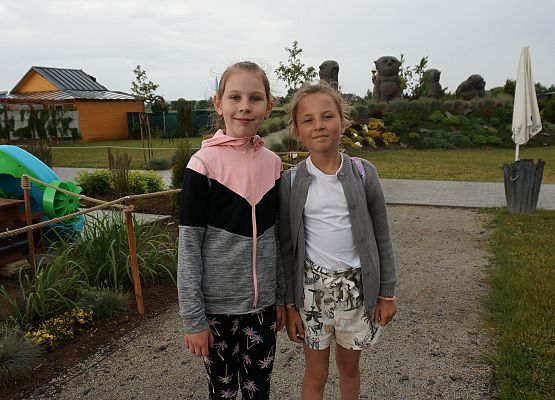 Zosia Leszkowska i Lena Chlebakowska z 3b