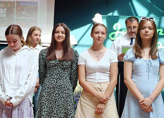 wyróżnione dziewczynki