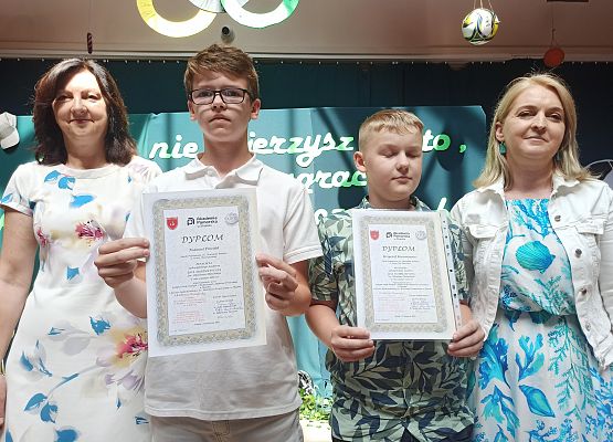 finaliści konkursu Liga Matematyczna z Panią Dyrektor i panią R. Krzemińską