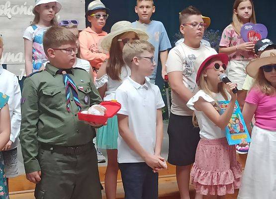 Lena Chlebowska recytuje wiersz