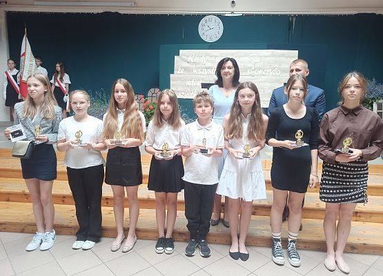 najlepsza dziesiątka uczniów klas 4-8