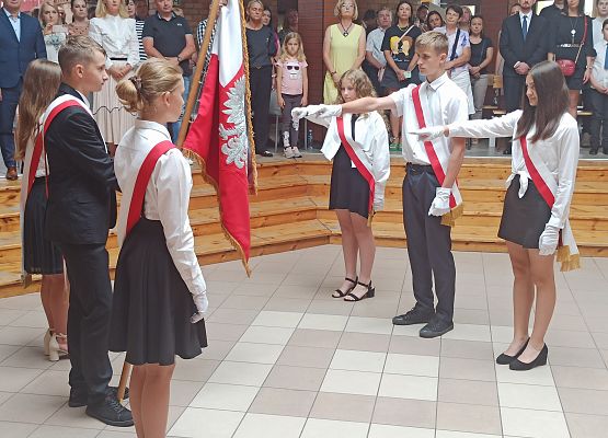 Uroczyste przekazanie sztandaru