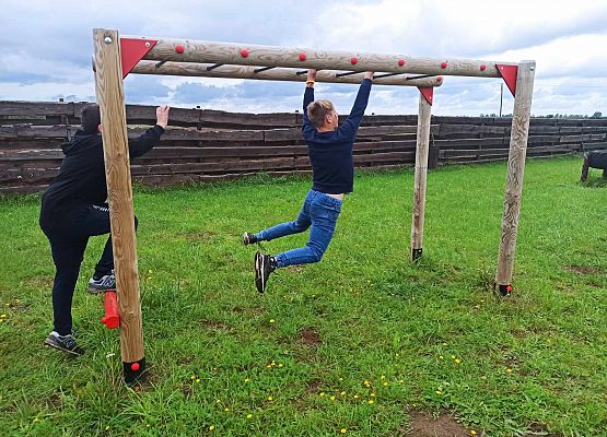 Bartek na torze przeszkód