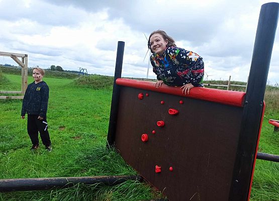 Emilka pokonuje przeszkody