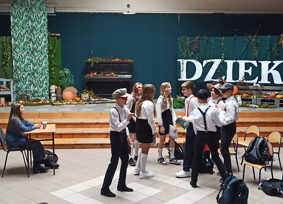 uczniowie podczas lekcji