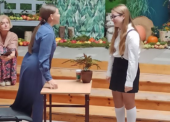 Malwina odpowiada na lekcji