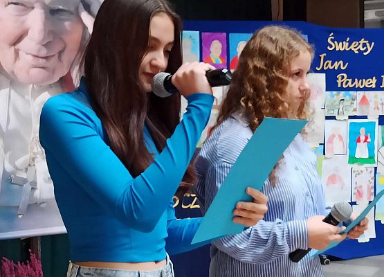 Magda i Martyna ubrane na niebiesko