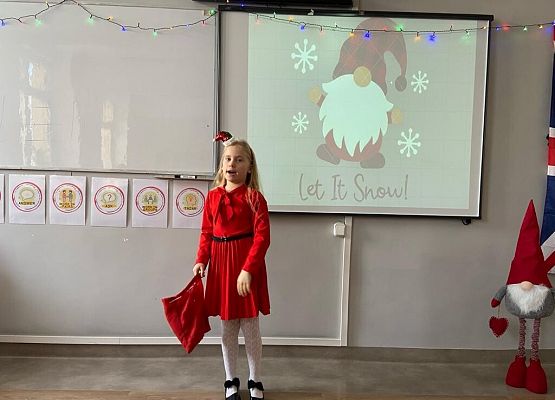 Grafika 4: "Let it snow" - szkolne eliminacje konkursu wojewódzkiego recytacji w języku angielskim