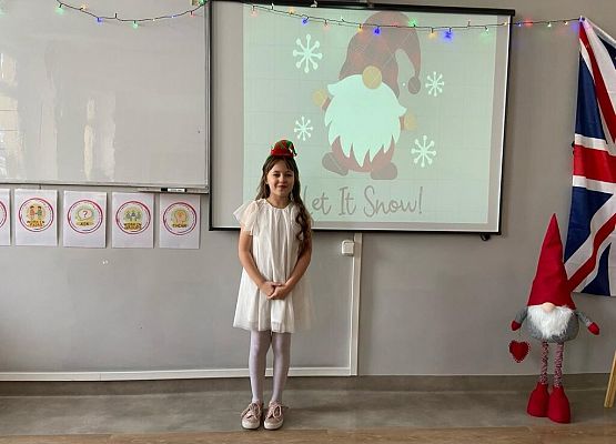 Grafika 8: "Let it snow" - szkolne eliminacje konkursu wojewódzkiego recytacji w języku angielskim