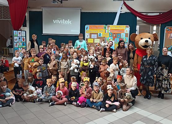 Pierwszoklasiści mali czytelnicy