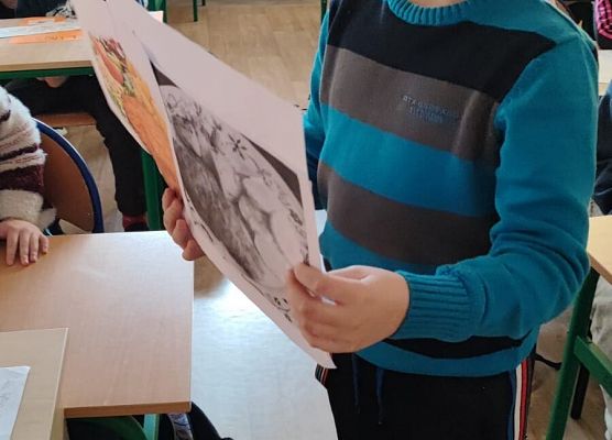 Grafika 3: Rozmawiam - Pomagam (Talk and Help)