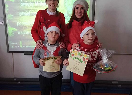 J. Woźniak i B. Bułka z kl. 2b z panią Kasią i panią Dorotką