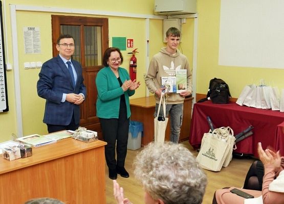 Kuba odbiera nagrodę