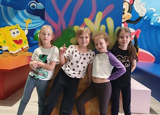 dziewczynki z klas I