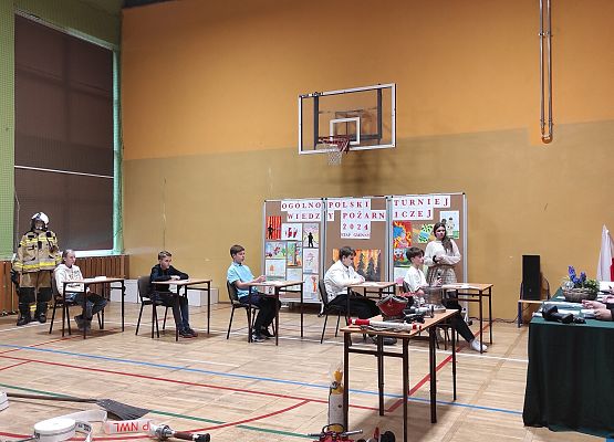 uczniowie podczas konkursu