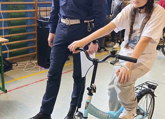 Małgorzata na rowerze przed startem