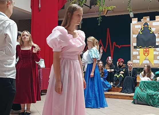 bajka taniec klasy 7b