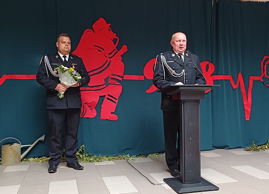 strażacy przemawiają