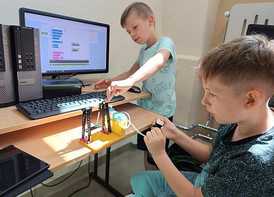 sprawdzamy działanie huśtawki