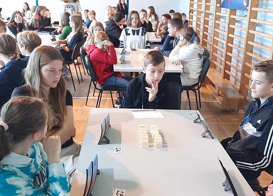 Grafika 3: Nasza szkoła bierze udział w programie "Rummikub w szkole"