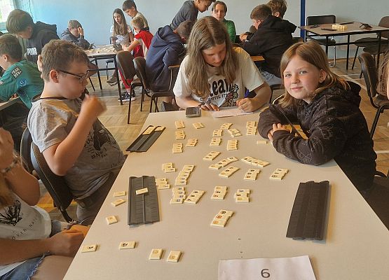 Grafika 8: Nasza szkoła bierze udział w programie "Rummikub w szkole"
