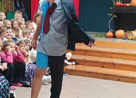 pokaz mody panowie od wf