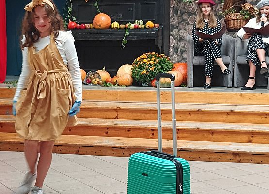 pokaz mody panie sprzątające