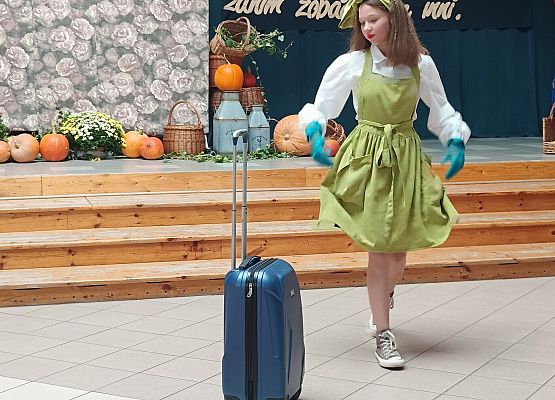 pokaz mody panie sprzątające