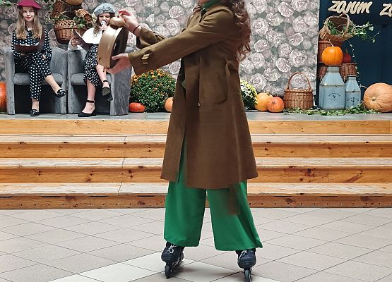 pokaz mody pani dyrektor