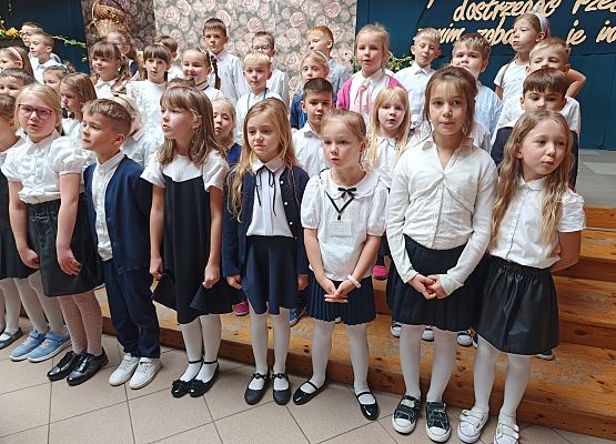 występ klas 1 piosenka