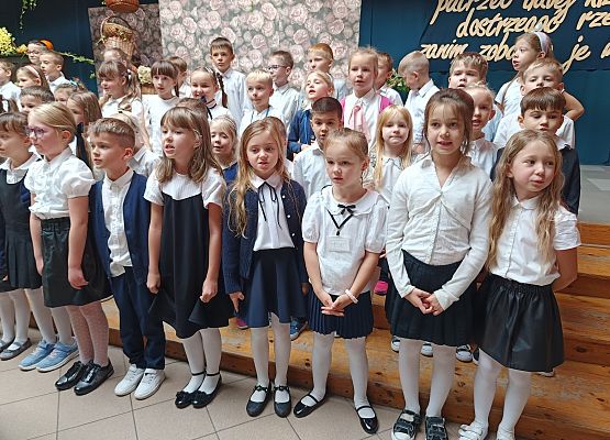 występ klas 1 piosenka