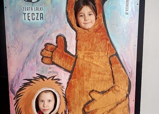 Hania i Dominika na ściance