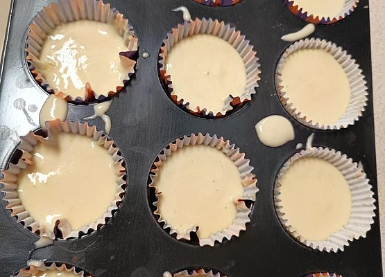 babeczki przygotowane do upieczenia