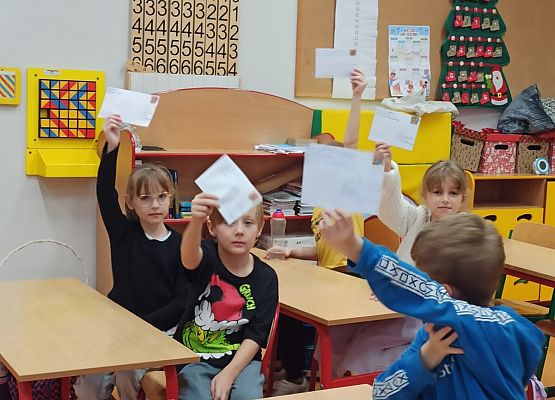 Lidia Parulska Dominik Dudziński Pola Gaffka ze swoimi listami