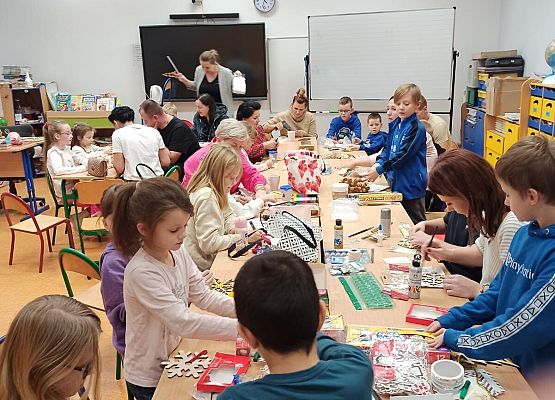 wspólna praca rodziców i dzieci