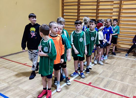 zawodnicy przed rozgrzewką