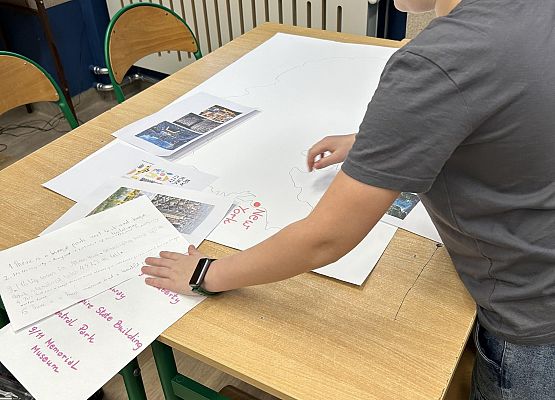 Uczeń wyszukuje informacji o Nowym Jorku